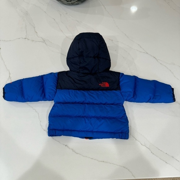 The North Face Nuptse Hooded Down Jacket Red Blue infant 3-6 months - Picture 7 of 14